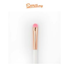 [BUY1 FREE 1] Brush Addict The Pink One - Concealer Brush [BA102+BA102]